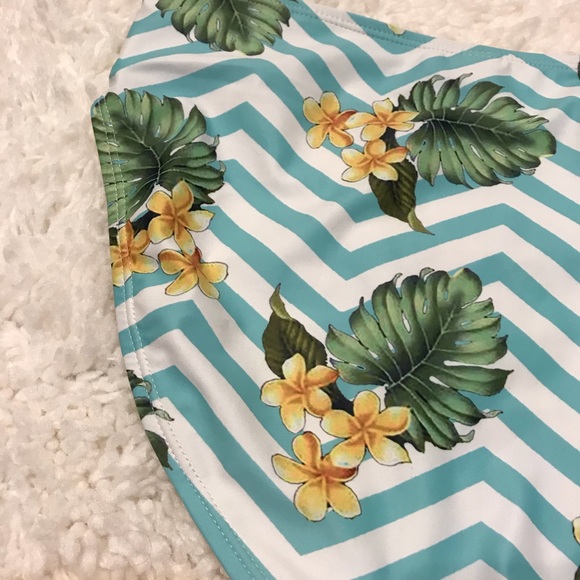 New! Marilyn Monroe Floral Swim Bikini Bottoms M - Picture 4 of 9